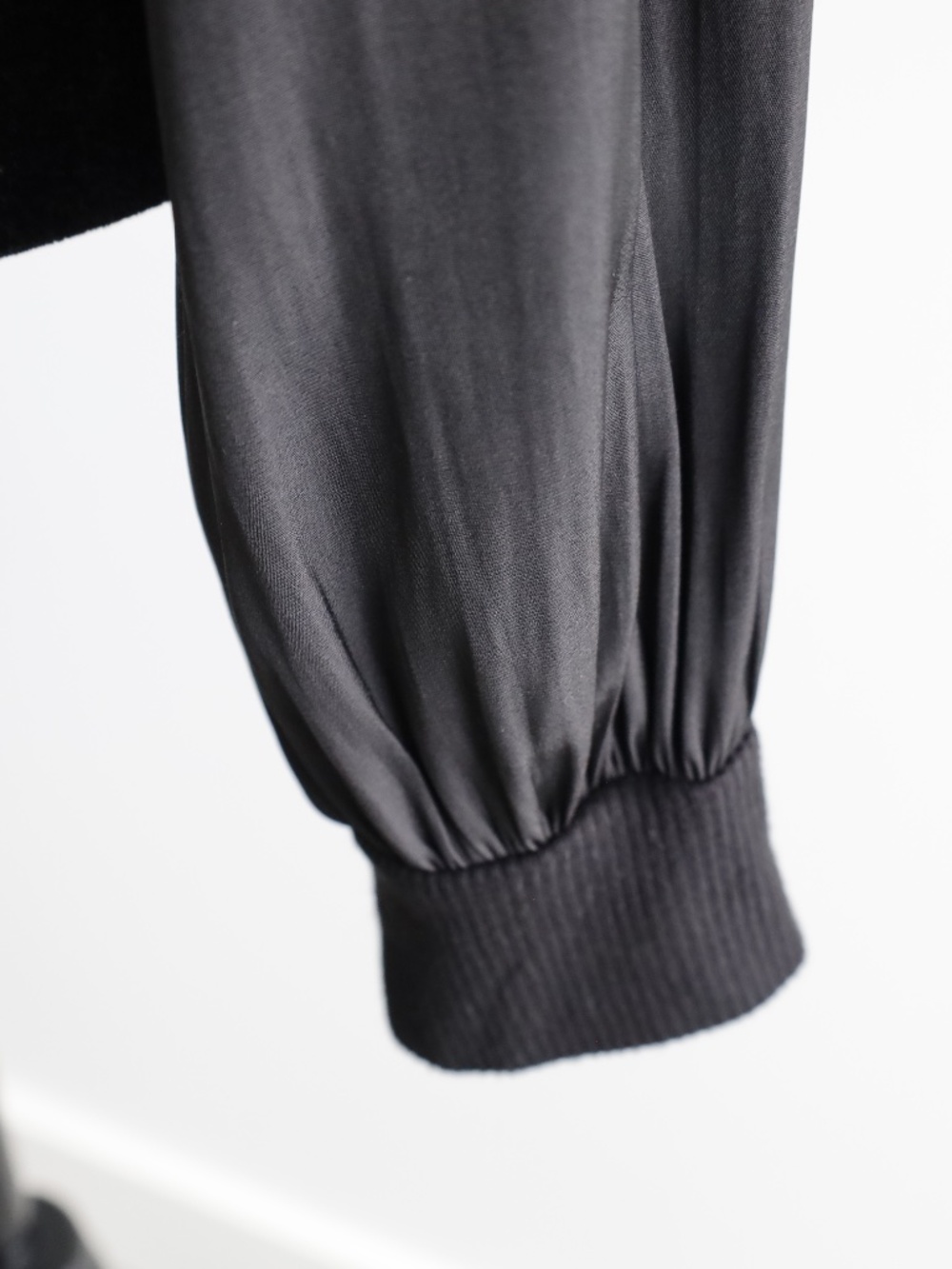 Lola & Sophie Black Silky Long Sleeve Blouse Bubble Hem Top - Picture 6 of 7